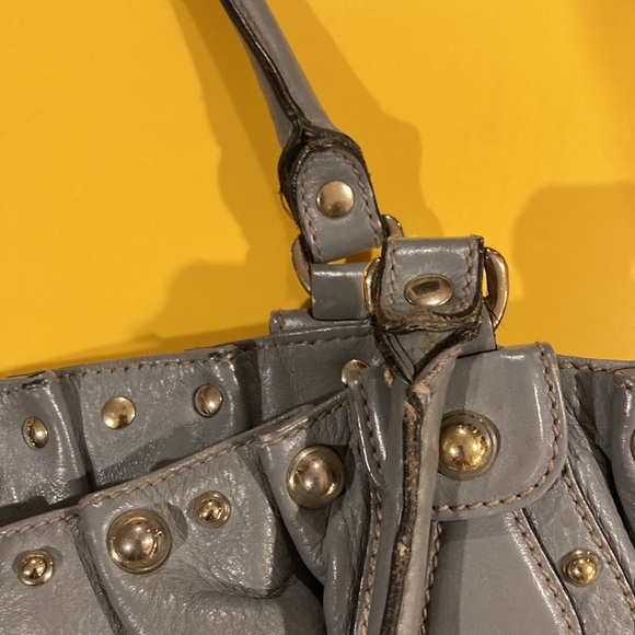 COPY - Gucci soft gray leather over the shoulder… - Picture 9 of 12